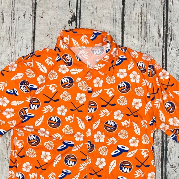 New York Islanders Hawaiian NHL Hockey Hawaii Floral Button Down Shirt - Picture 2 of 6